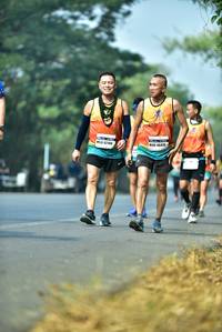 BIB: 4700, 4640
                            <button type="button" onclick="openModal(10139217)" class="btn btn-primary btn-sm float-right btn-popup" data-toggle="modal" data-target=".modal-high-quality">
                        <i class="fas fa-shopping-cart"></i> Add to Cart
                    </button>
                                            <button type="button" onclick="isThisMe(10139217, true)" class="btn btn-success btn-sm float-right btn-popup btn-isme hidden" data-toggle="tooltip" data-placement="bottom" title="นี่คือรูปของคุณใช่ไหม คลิกที่นี่เพื่อเอาเข้าอัลบั้ม">
                        <i class="fas fa-plus"></i> Add to album
                    </button>
                    <button type="button" onclick="isThisMe(10139217, false)" class="btn btn-warning btn-sm float-right btn-popup btn-isnotme hidden">
                        <i class="fas fa-ban"></i> Remove from album
                    </button>